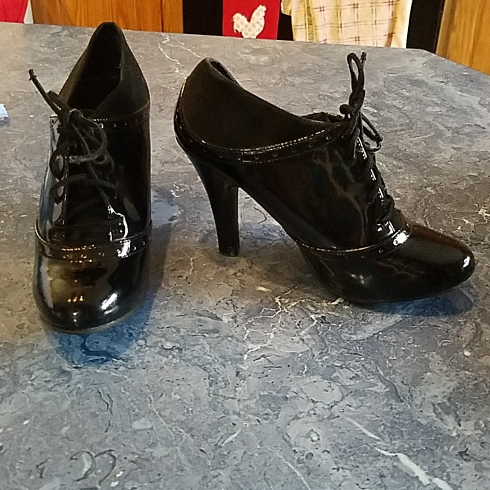 Super cute heels!